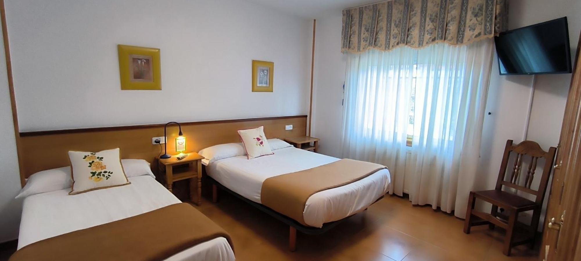 Hotel A Marisqueira I Aeropuerto A Coruna Oleiros Chambre photo