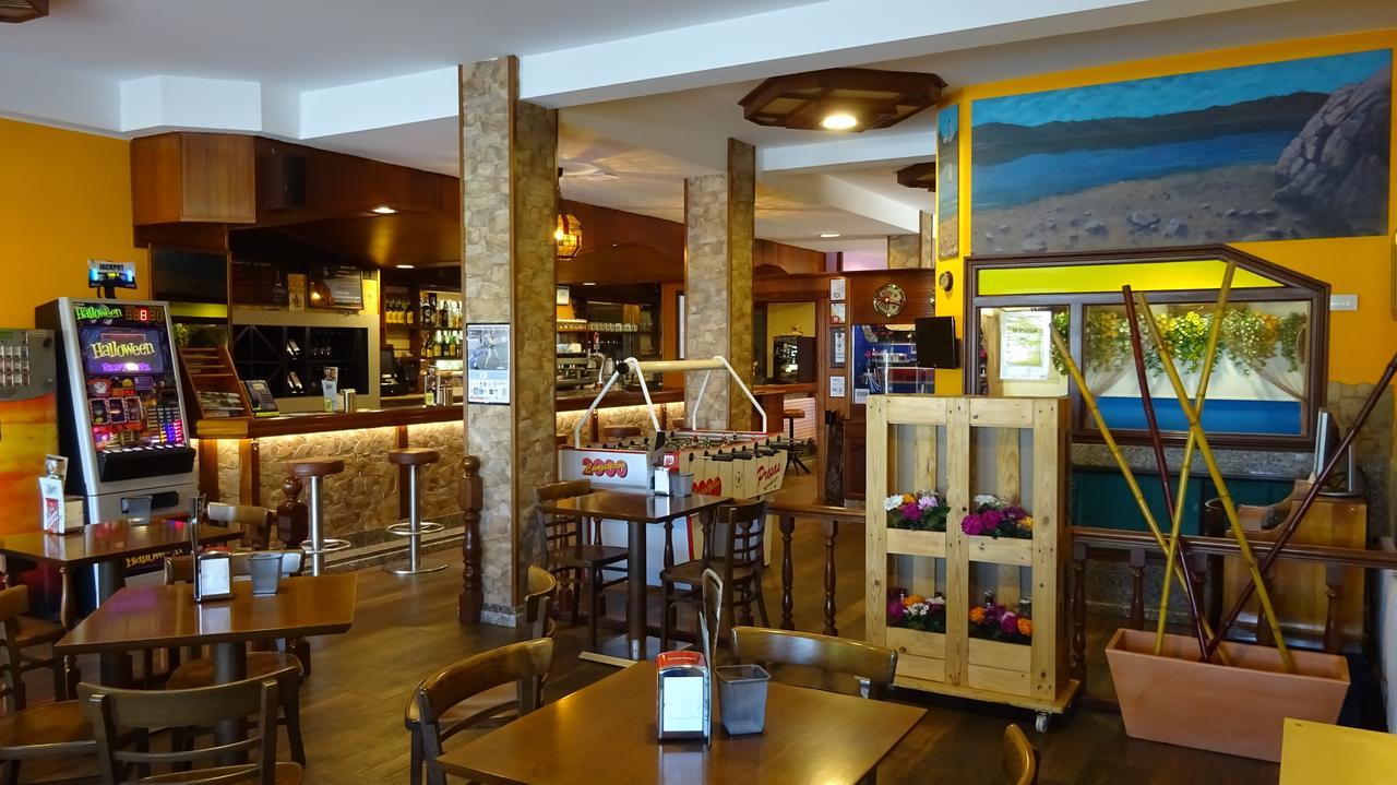 Hotel A Marisqueira I Aeropuerto A Coruna Oleiros Extérieur photo